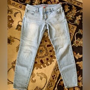 Lucky Brand Light Wash Women's Straight Leg Jeans